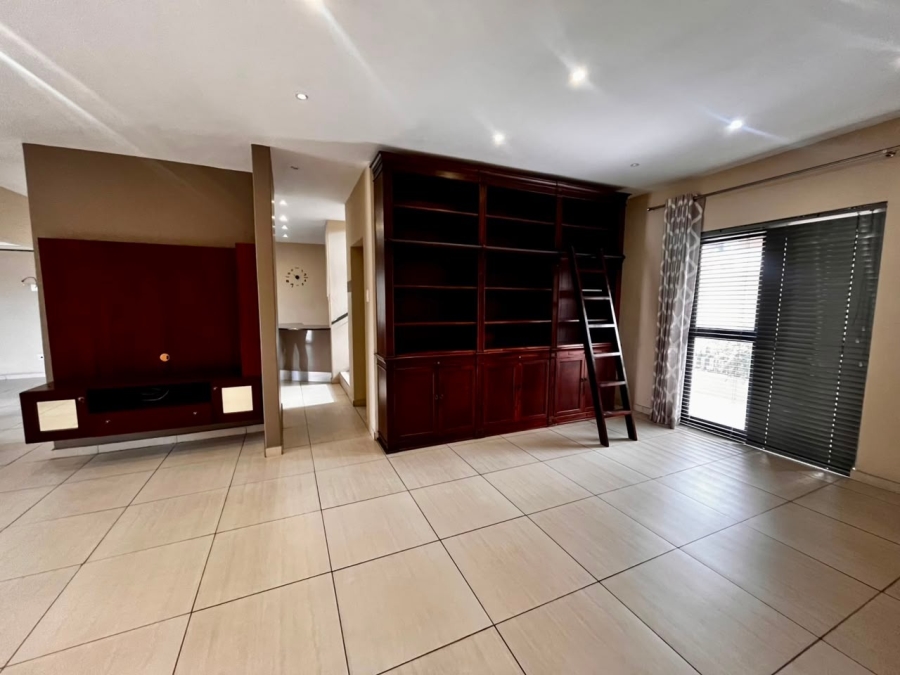 To Let 3 Bedroom Property for Rent in Cashan North West